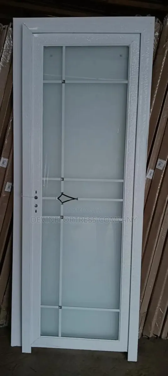 Quality Paladin Glass Door Opaque · Photo 1