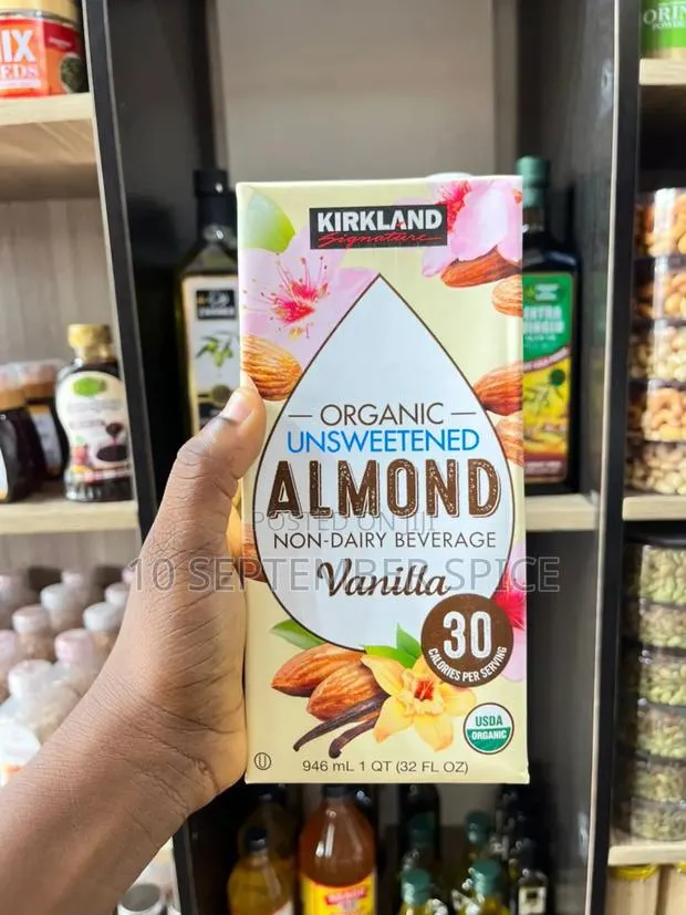 Almond Milk · Photo 1