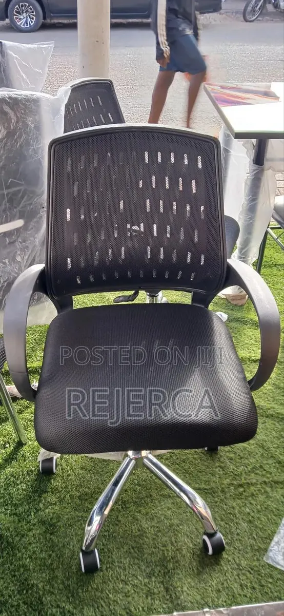 Quality Brand New Office Swivel Chair · Photo 1
