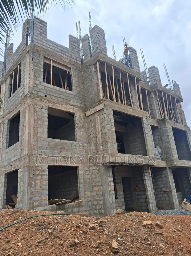 Building and Construction Masters · Photo 1