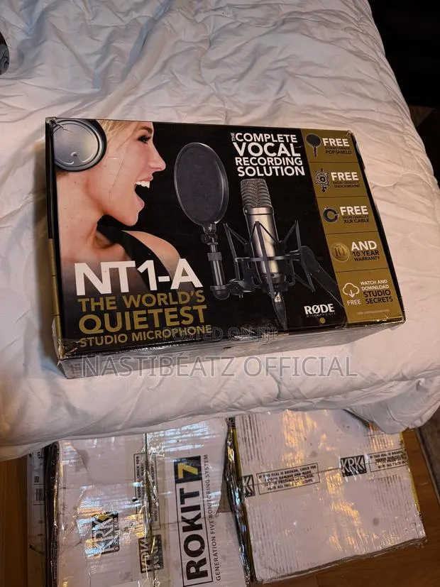 KRK ROKIT 7 Gen 5 / RODE NT1A · Photo 1