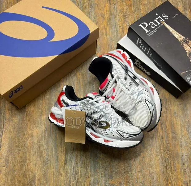 Affordable Sneakers - Asics Gel Runner – Silver/White/Red | Unisex · Photo 1