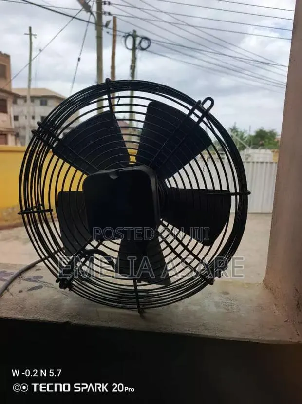 Commercial Extractor Fan · Photo 3