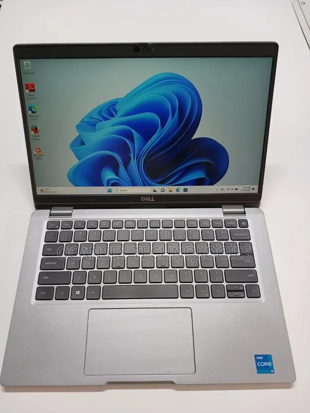Laptop Dell Latitude 5320 16GB Intel Core i5 SSD 256GB · Photo 1