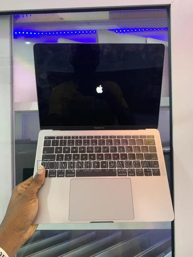 Laptop Apple MacBook Pro 2017 16GB Intel Core i5 SSD 512GB · Photo 1