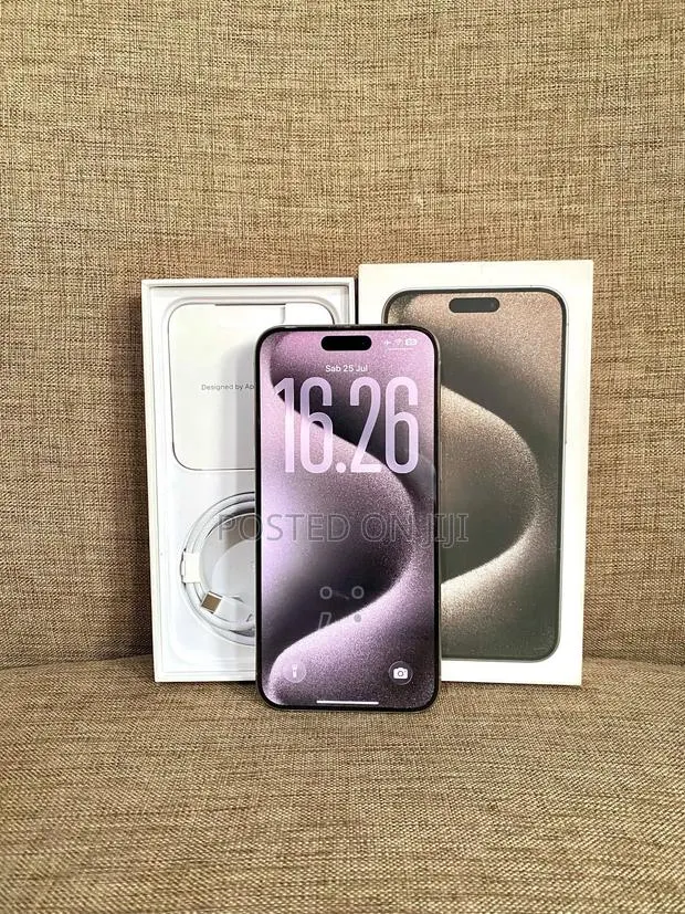 Apple iPhone 15 Pro Max 256 GB Bronze · Photo 1
