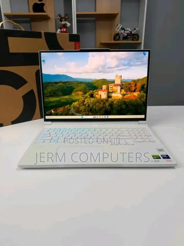 New Laptop Lenovo Lrgion 7i 32GB Intel Core Ultra 7 SSD 1T · Photo 1