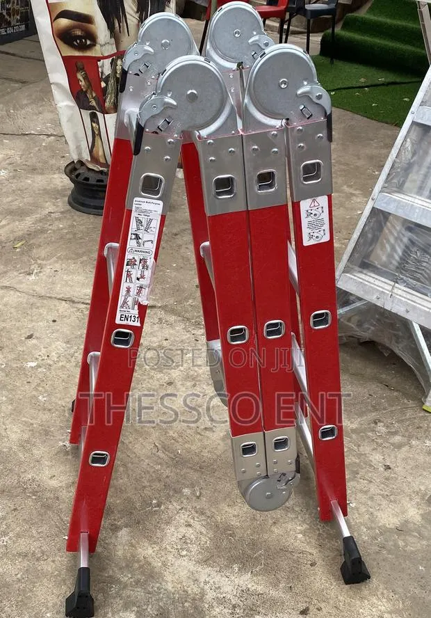 3x4 Fiberglass Ladder · Photo 1