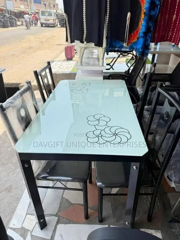 5pcs Beautiful Dinning Set · Photo 1