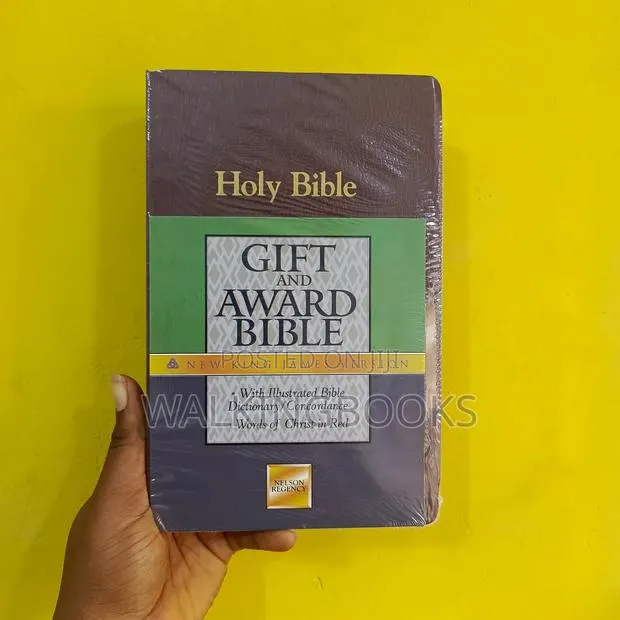 Gift And Award Bible, Nkjv · Photo 1