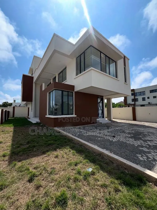 4bdrm House in Charclem Ventures, Accra Metropolitan for sale · Photo 1