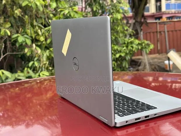 New Laptop Dell Latitude 3310 2-in-1 8GB Intel Core i5 SSD 256GB · Photo 1