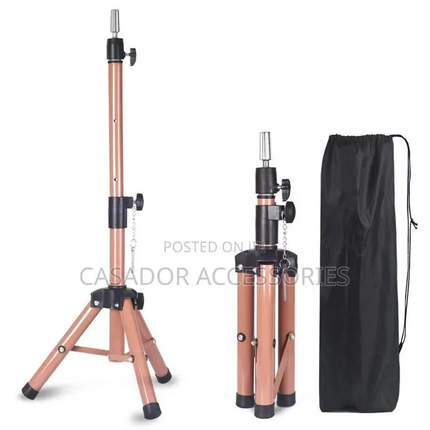 Wig Tripod Stand · Photo 1