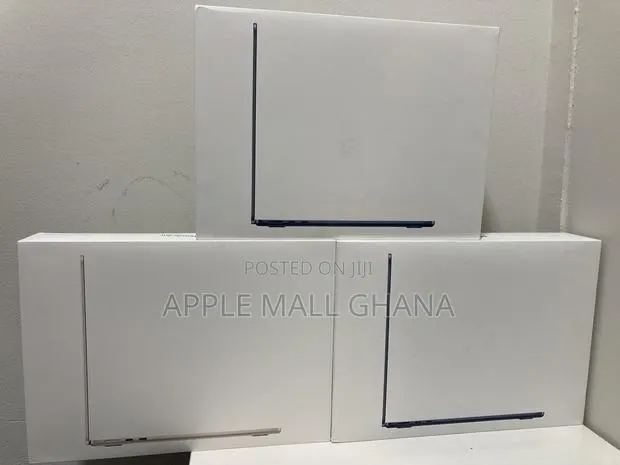 New Laptop Apple MacBook Air 16GB SSD 512GB · Photo 1