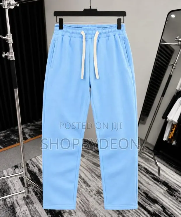 Sweatpants Joggers · Photo 1