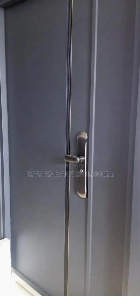 Waterproof High Quality Security Door · Photo 1