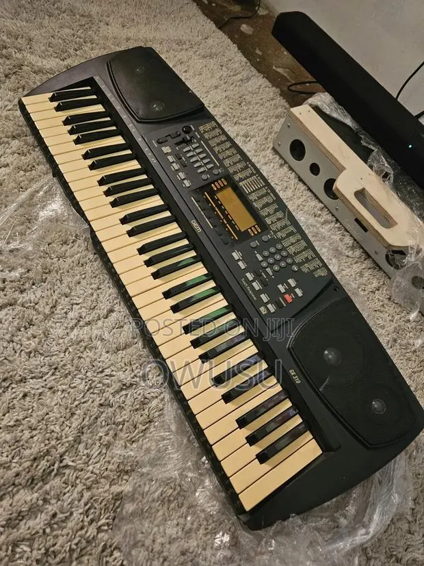 Gem Gk310 Powerful Keyboard · Photo 1