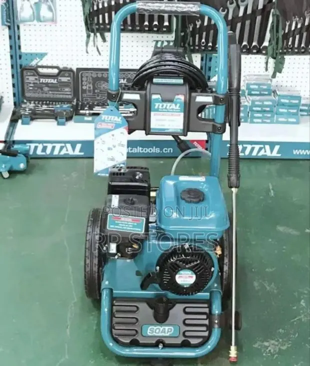 Total Pressure Washer / Gasoline 6.5hp · Photo 1