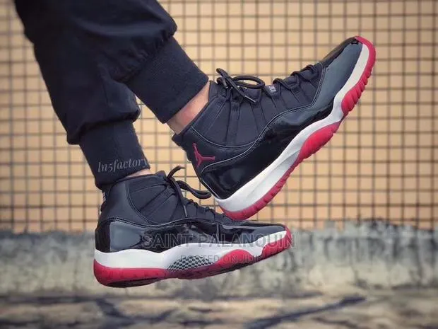 Nike Jordan 11 · Photo 1