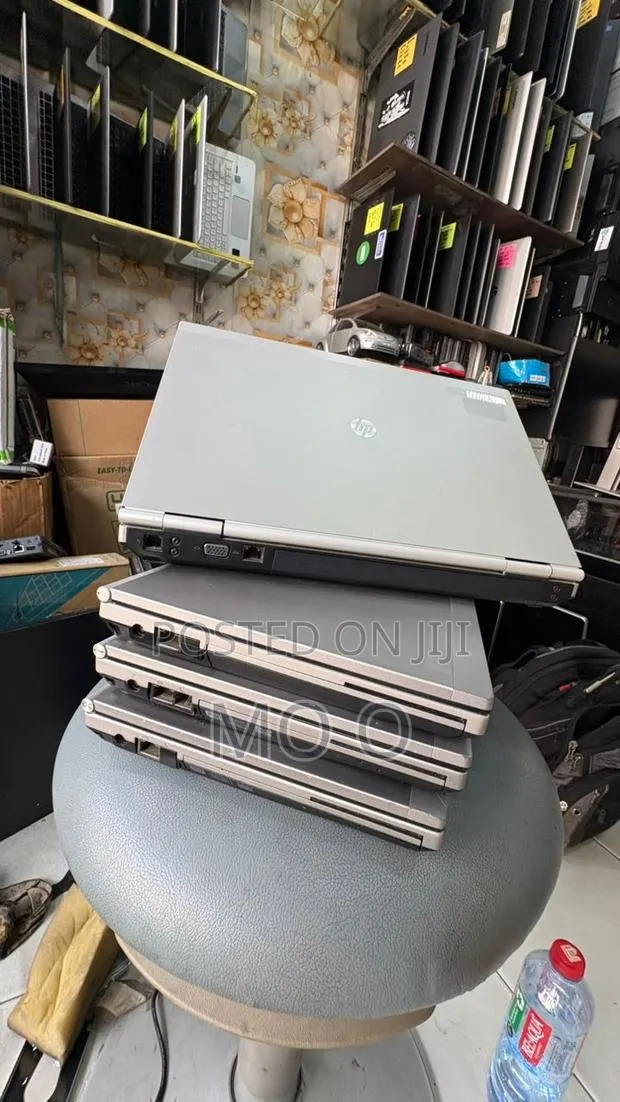 Laptop HP EliteBook 840 G2 4GB Intel Core I5 HDD 500GB · Photo 1