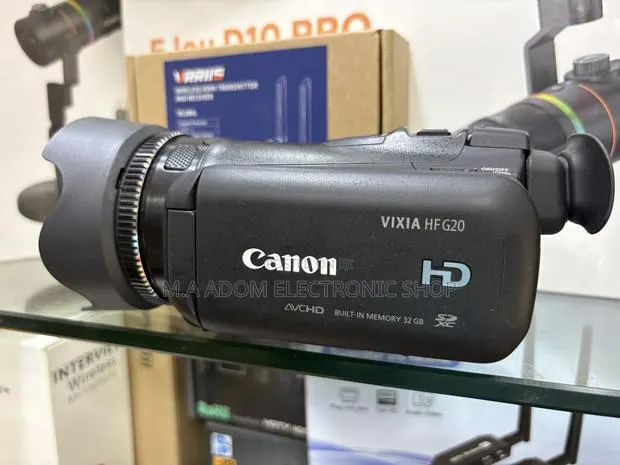 Used Canon Vixia Hf G20 Camcorder With 10x Hd Video · Photo 1