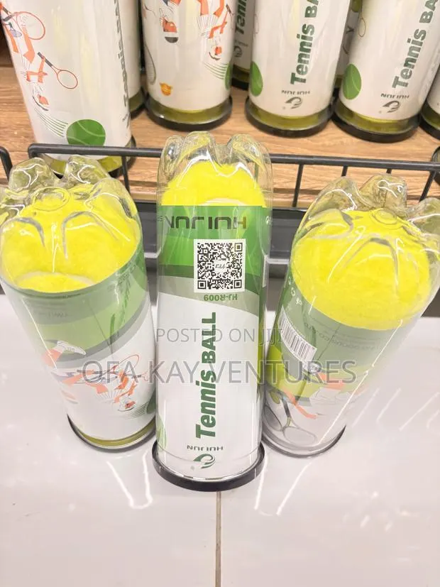 Tennis Balls With Container Pack · Photo 1