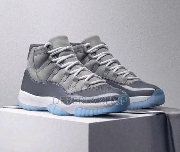 Air Jordan 11 High Retro · Photo 1