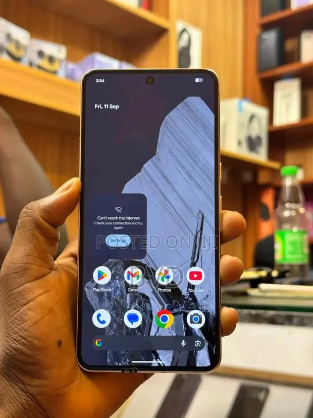 Google Pixel 9 128 GB White · Photo 1