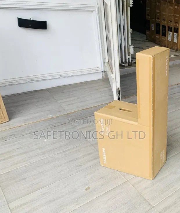Choose (Black) 2.1ch Samsung 200 Watts B450F Soundbar · Photo 1