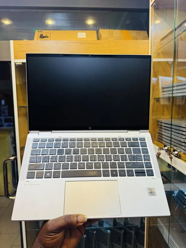 Laptop HP EliteBook x360 1040 G7 16GB Intel Core i5 SSD 256GB · Photo 1