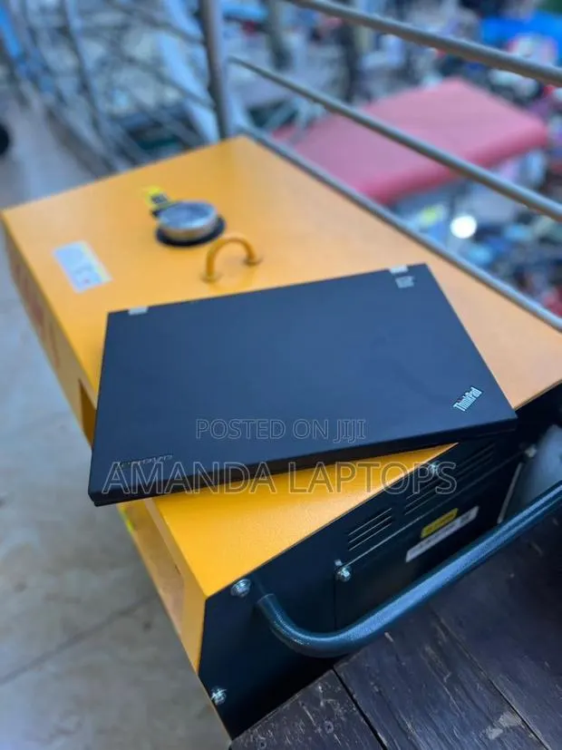 New Laptop Lenovo ThinkPad T520 8GB Intel Core i5 HDD 500GB · Photo 1