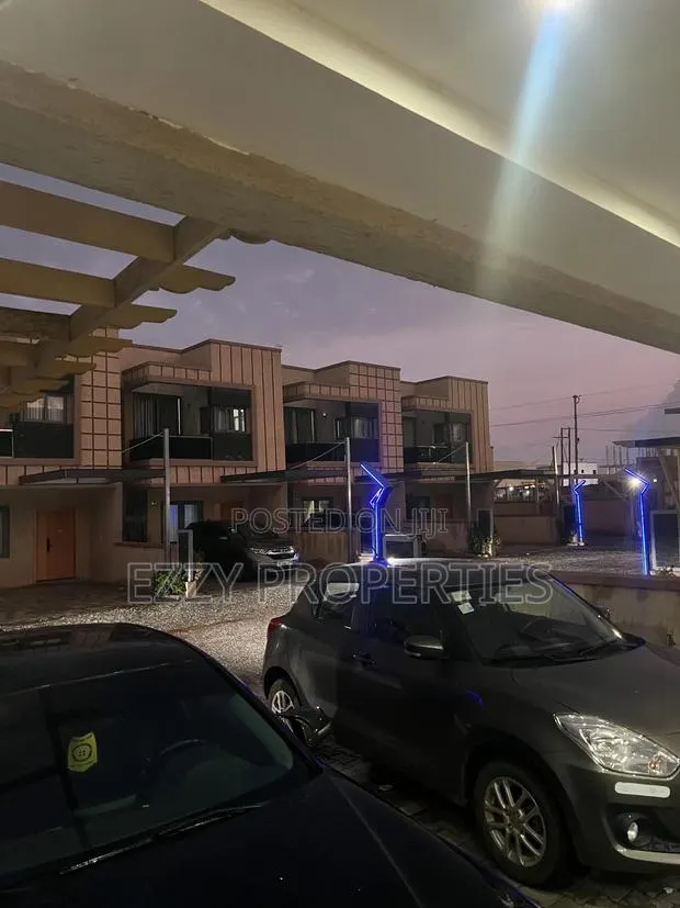 3bdrm Duplex in East Legon for rent · Photo 1