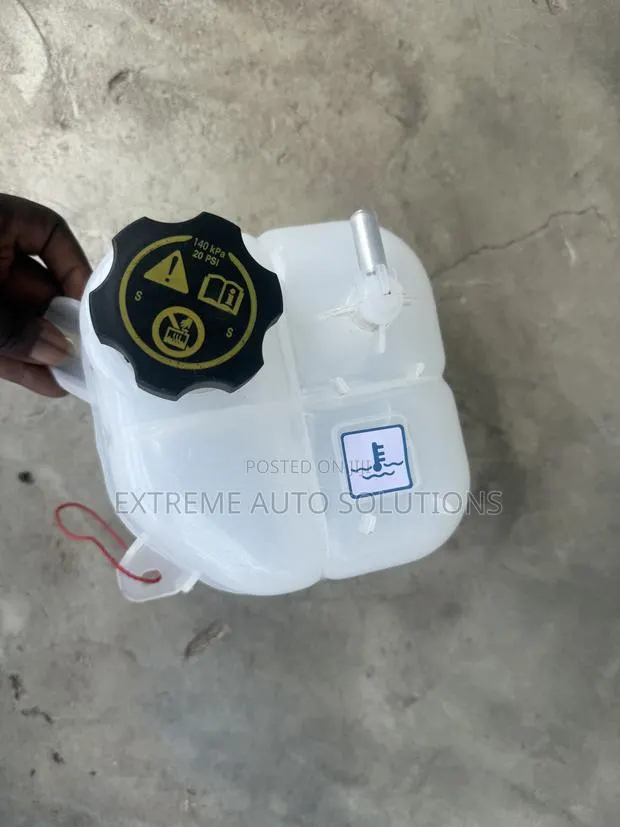 Coolant Reservoir for Chrysler 200 2014-2018 Jeep Cherokee · Photo 1