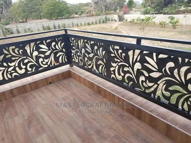 Steel Balcony /Steel Plate/ Balustrade · Photo 1