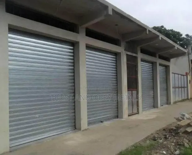 Shutter Door · Photo 1