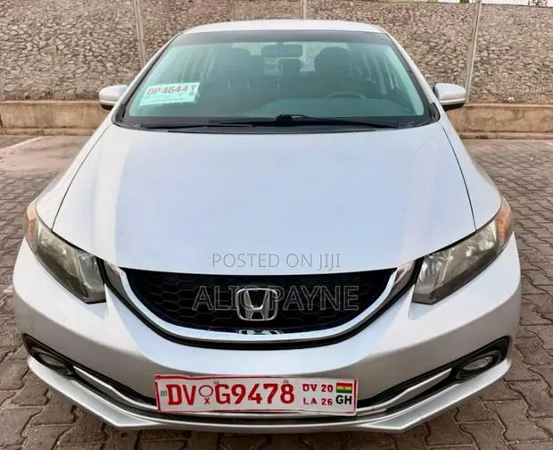 Honda Civic 2015 Silver · Photo 1