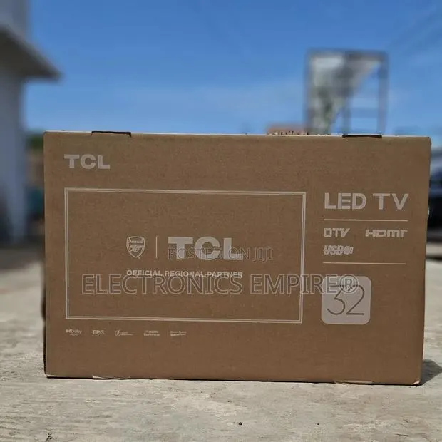 TCL 32" FHD Digital Satellite · Photo 1