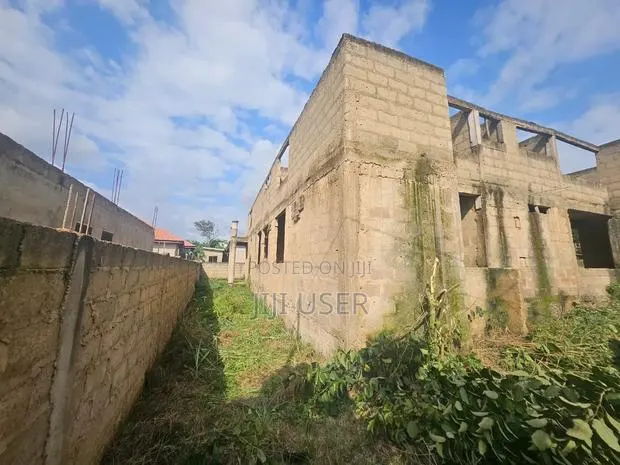 Uncompleted Building · Photo 2