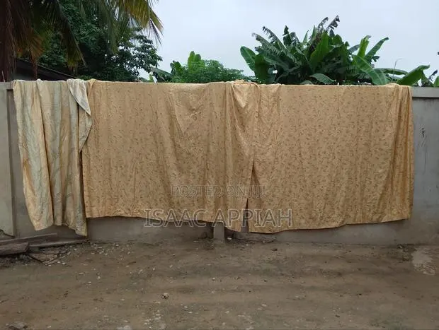 Used Curtains Very Neat and Good Material · Photo 1