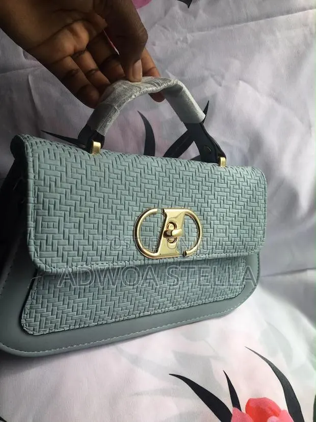 Trendy Fashion Hand Bag · Photo 1