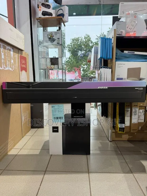 Bose Sound Bar Ultra 900 Bass Module 700 · Photo 1