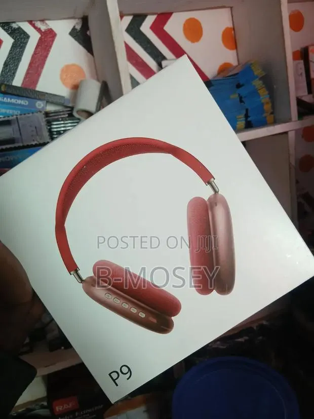 Headphones · Photo 1