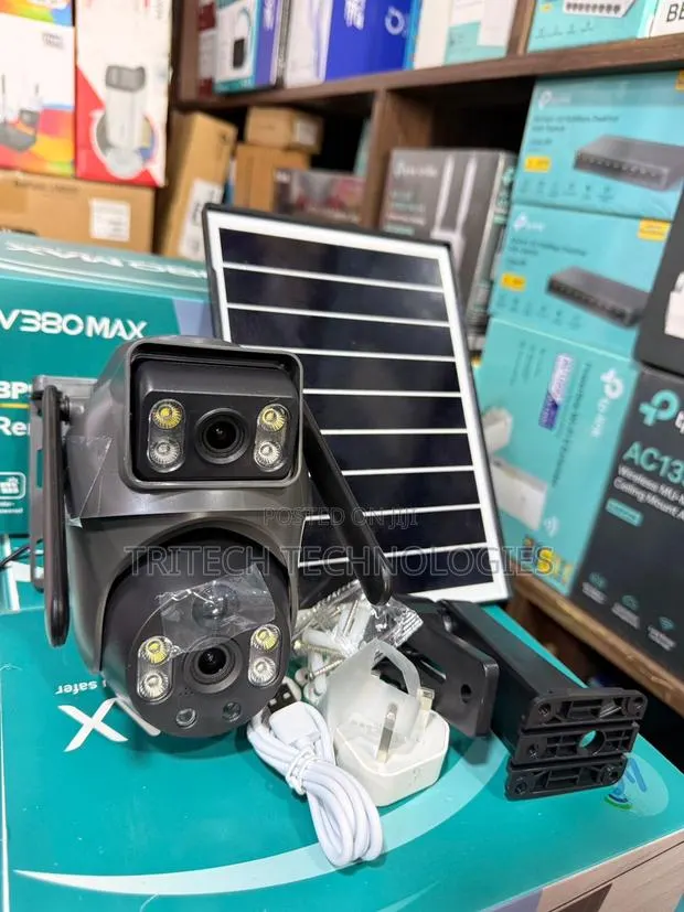 V380max Solar Camera PTZ 4g Universal Sim Dual Lens Full Color 2way · Photo 1