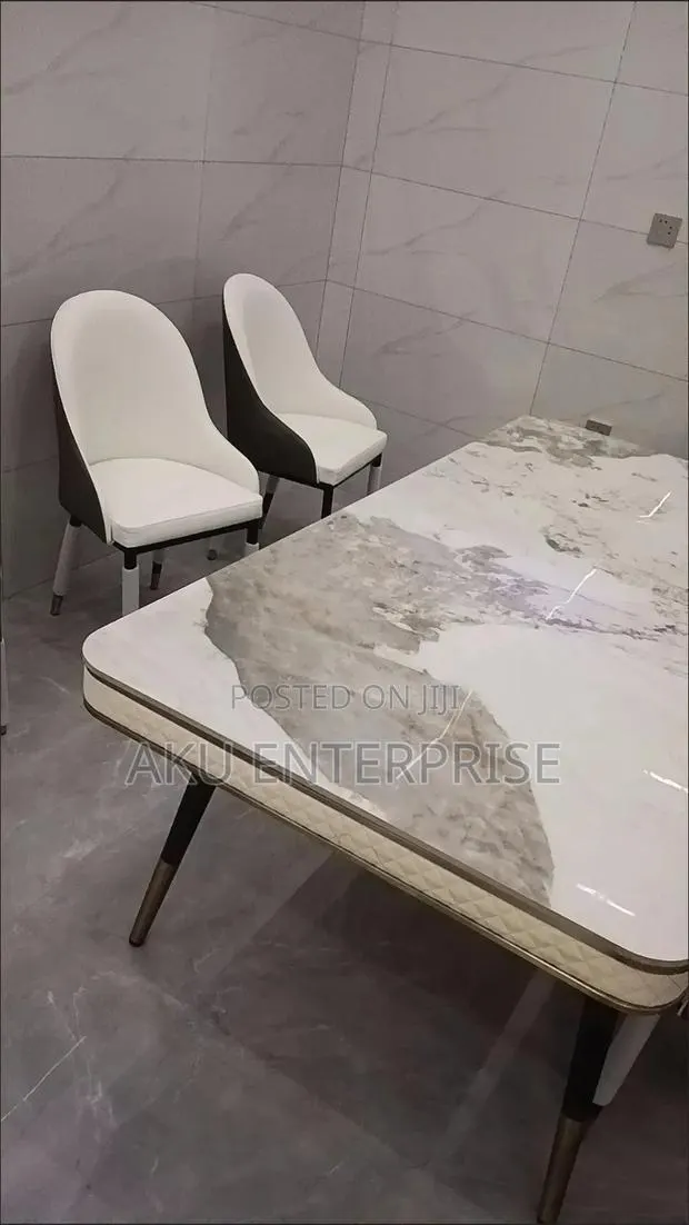 Marble Luxury Dinning Table With 6 Chairs · Photo 3