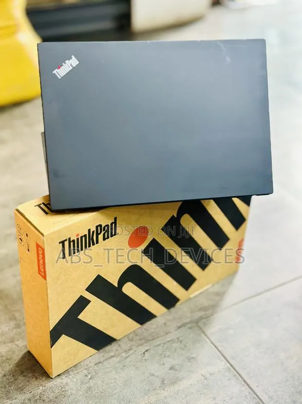 New Laptop Lenovo ThinkPad T14s Gen 2 16GB Intel Core i5 SSD 256GB · Photo 1