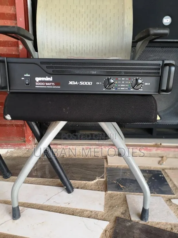 Gemini Xga-5000 Professional Amplifier · Photo 1