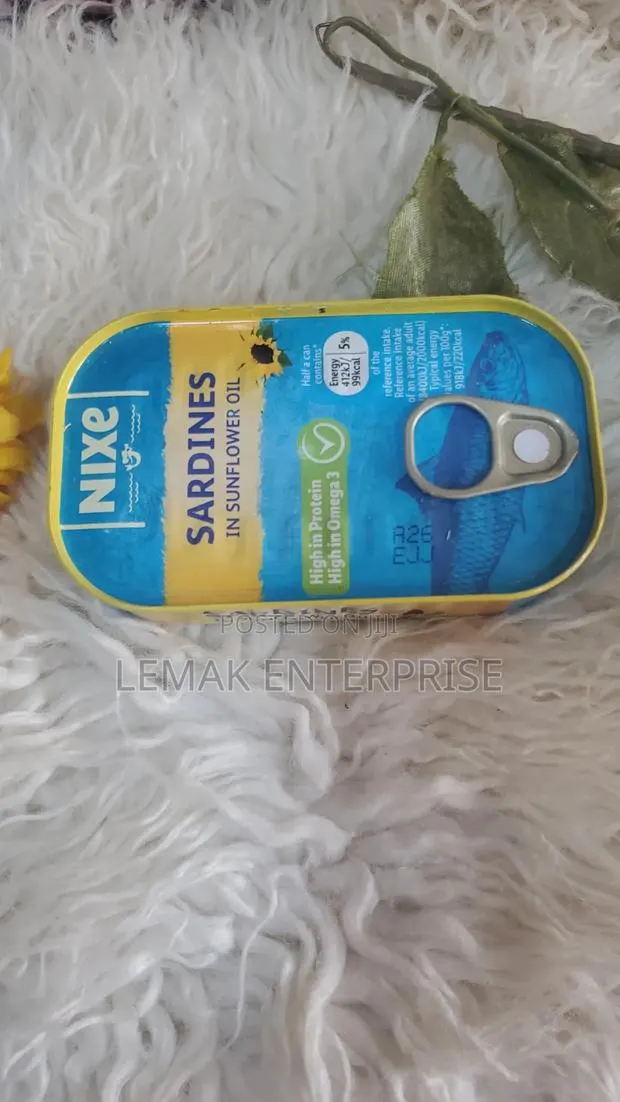 Nixe Sardines in Sunflower Oil. From UK · Photo 1