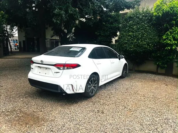 Toyota Levin 2023 White · Photo 3
