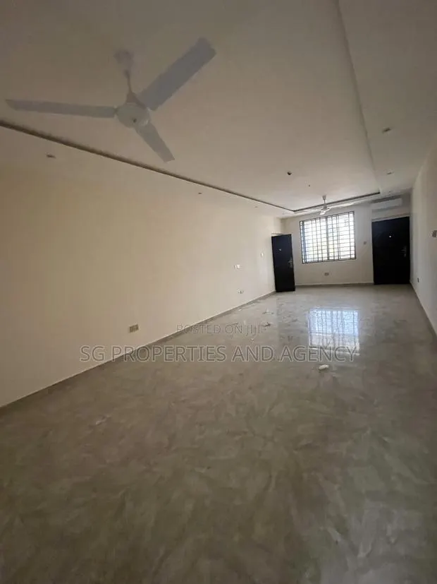 2bdrm Apartment in Klagon, Sakumono for rent · Photo 1