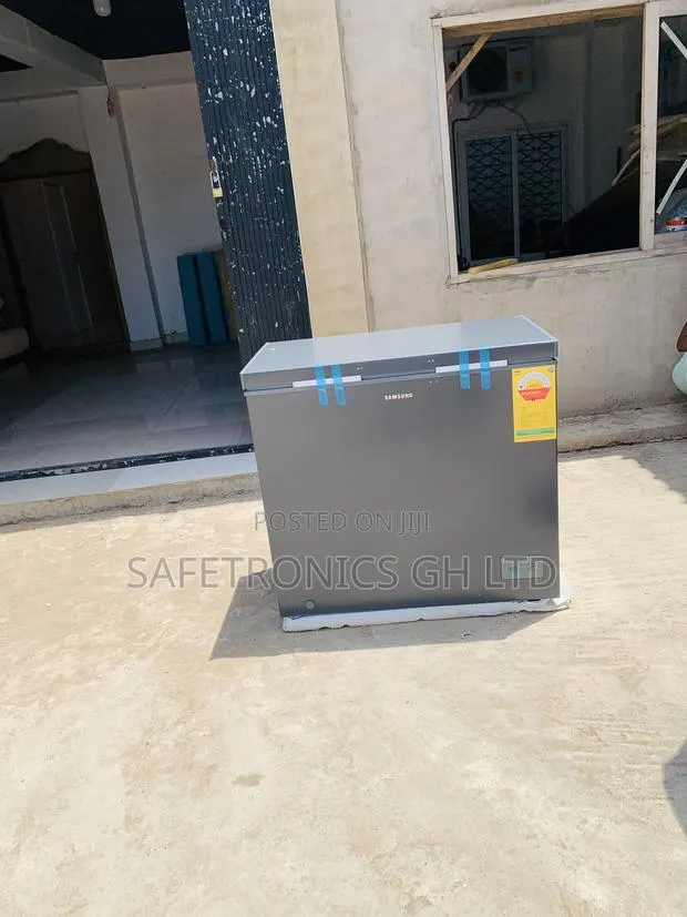 Newly Bulky Grey Samsung 198l Chest Freezer (Model Ri70f20v1gagh) Grey · Photo 1